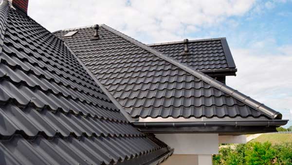 Как цвет крыши влияет на температуру внутри дома