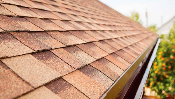 Плюсы использования битумной черепицы