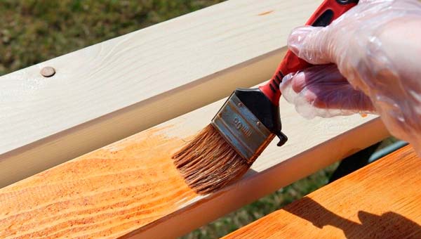 Типы красок для покраски дерева