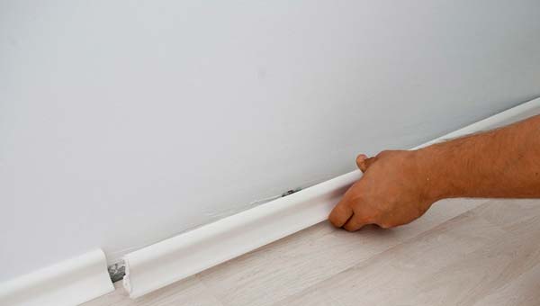 Какой лучше плинтус выбрать для пола