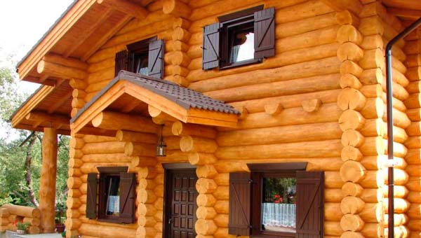 что лучше дом из бруса или бревна
